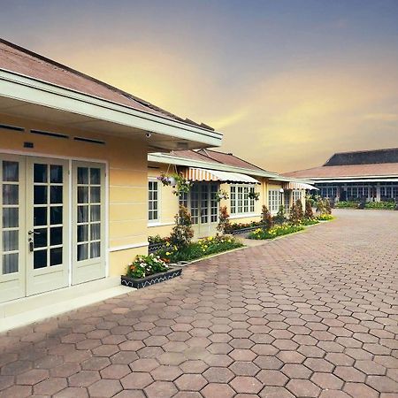 Hotel Indah Palace Tawangmangu Eksteriør billede